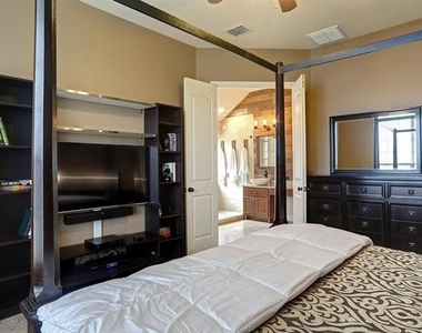 2440 Deerwood Drive - Photo Thumbnail 28