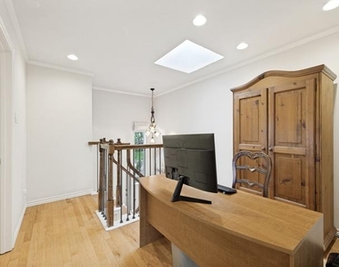7617 Riverbrook Drive - Photo Thumbnail 14