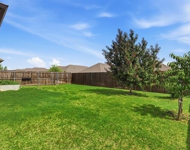 3949 Sidney Lane - Photo Thumbnail 27