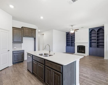 3949 Sidney Lane - Photo Thumbnail 9