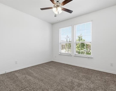 3949 Sidney Lane - Photo Thumbnail 22