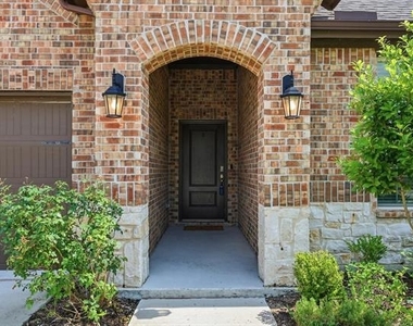 3949 Sidney Lane - Photo Thumbnail 2