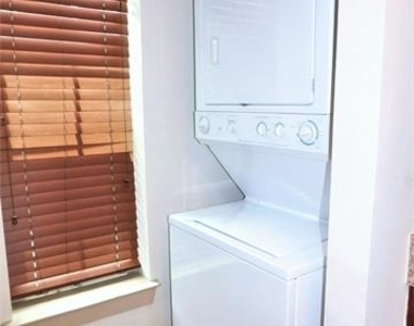 1512 N Elm Street - Photo Thumbnail 10