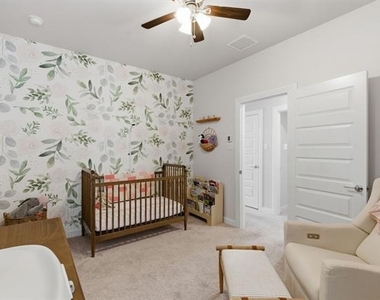 2225 Elm Place - Photo Thumbnail 13