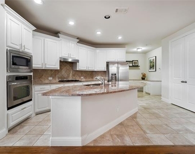 8316 Lindsay Gardens - Photo Thumbnail 8