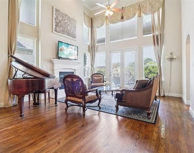 8316 Lindsay Gardens - Photo Thumbnail 3