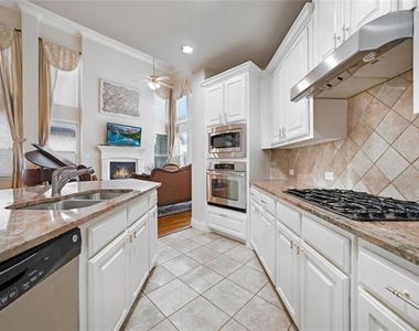 8316 Lindsay Gardens - Photo Thumbnail 10
