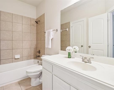 8316 Lindsay Gardens - Photo Thumbnail 25