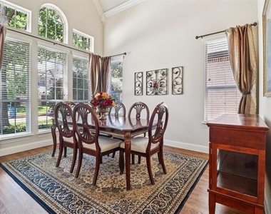 8316 Lindsay Gardens - Photo Thumbnail 7