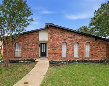 2903 Winterberry Drive - Photo Thumbnail 1