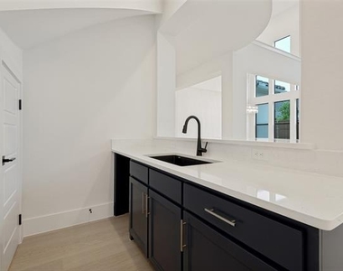 11870 Cherrydale Drive - Photo Thumbnail 19