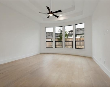 11870 Cherrydale Drive - Photo Thumbnail 18