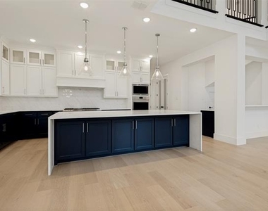 11870 Cherrydale Drive - Photo Thumbnail 11