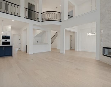 11870 Cherrydale Drive - Photo Thumbnail 9