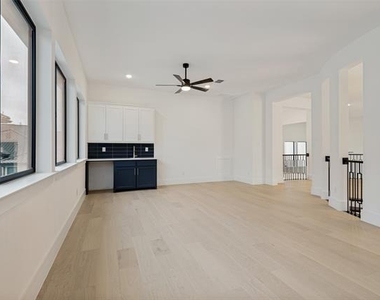 11870 Cherrydale Drive - Photo Thumbnail 15