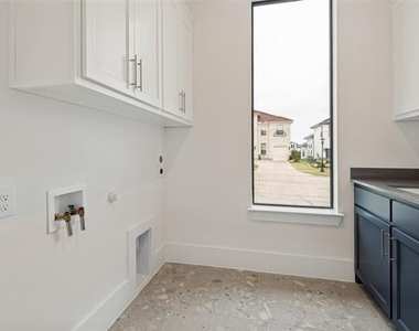 11870 Cherrydale Drive - Photo Thumbnail 25