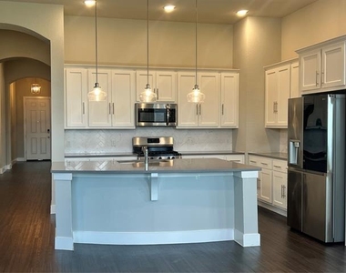 1553 Sugarberry Drive - Photo Thumbnail 6