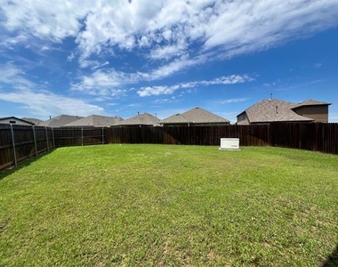 1553 Sugarberry Drive - Photo Thumbnail 22
