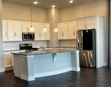 1553 Sugarberry Drive - Photo Thumbnail 5