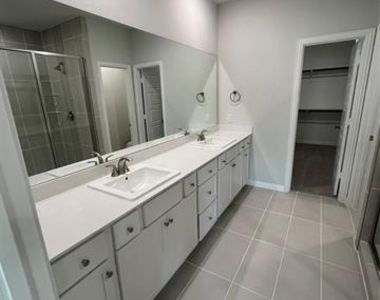 8119 Challenger Lane - Photo Thumbnail 7