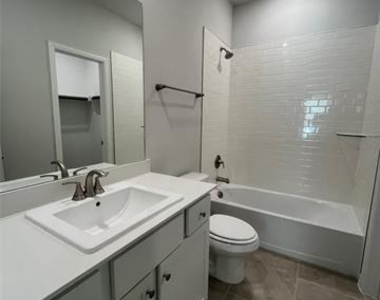 8119 Challenger Lane - Photo Thumbnail 9