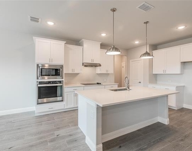 232 Gardenia Drive - Photo Thumbnail 6