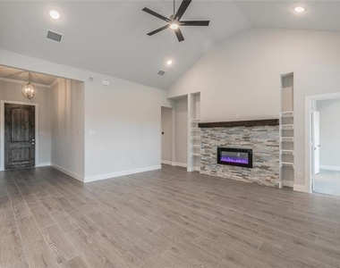 232 Gardenia Drive - Photo Thumbnail 5