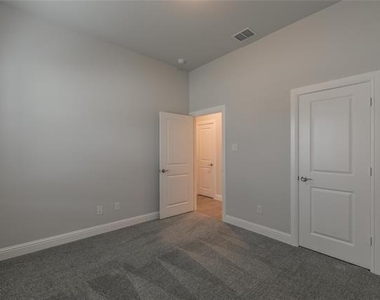 232 Gardenia Drive - Photo Thumbnail 28