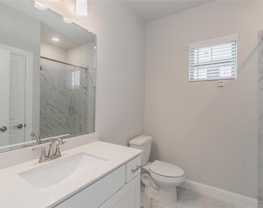 232 Gardenia Drive - Photo Thumbnail 15