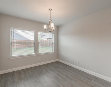 232 Gardenia Drive - Photo Thumbnail 10