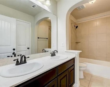 613 Cypress Hill Drive - Photo Thumbnail 13