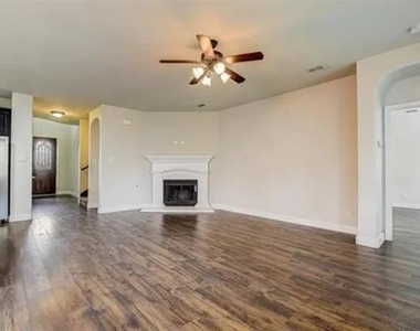 613 Cypress Hill Drive - Photo Thumbnail 4