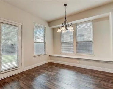 613 Cypress Hill Drive - Photo Thumbnail 7
