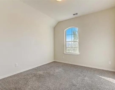 613 Cypress Hill Drive - Photo Thumbnail 14