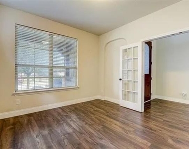 613 Cypress Hill Drive - Photo Thumbnail 2