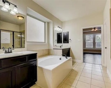 613 Cypress Hill Drive - Photo Thumbnail 10