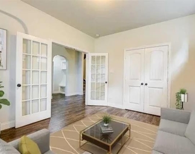 613 Cypress Hill Drive - Photo Thumbnail 3