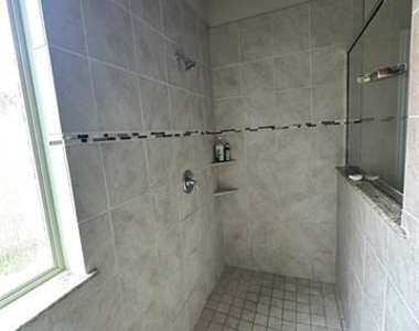3421 Palm Lake Drive - Photo Thumbnail 11
