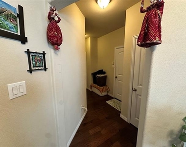 3421 Palm Lake Drive - Photo Thumbnail 12