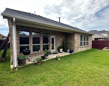 3421 Palm Lake Drive - Photo Thumbnail 29