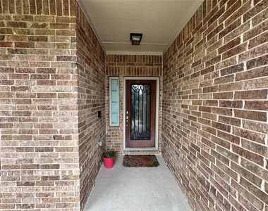 3421 Palm Lake Drive - Photo Thumbnail 1