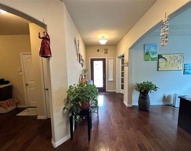 3421 Palm Lake Drive - Photo Thumbnail 2