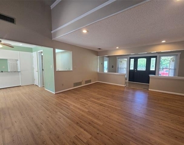 3105 Copper Creek Drive - Photo Thumbnail 2