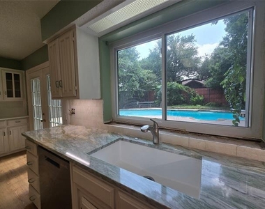 3105 Copper Creek Drive - Photo Thumbnail 5