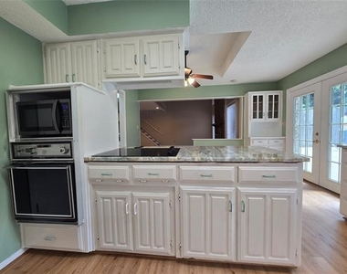 3105 Copper Creek Drive - Photo Thumbnail 9