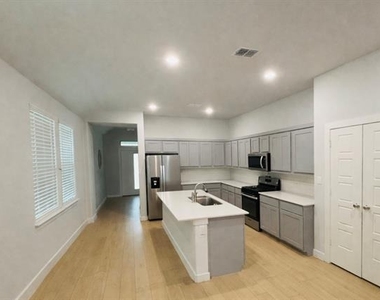 3810 Murvaul Drive - Photo Thumbnail 2