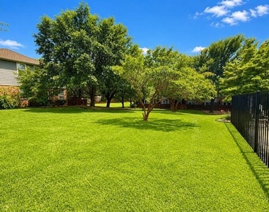 9929 Dryden Lane - Photo Thumbnail 20