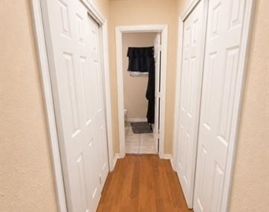 9929 Dryden Lane - Photo Thumbnail 14