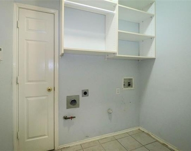 10613 Brandenberg Drive - Photo Thumbnail 17