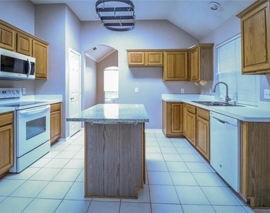 10613 Brandenberg Drive - Photo Thumbnail 7